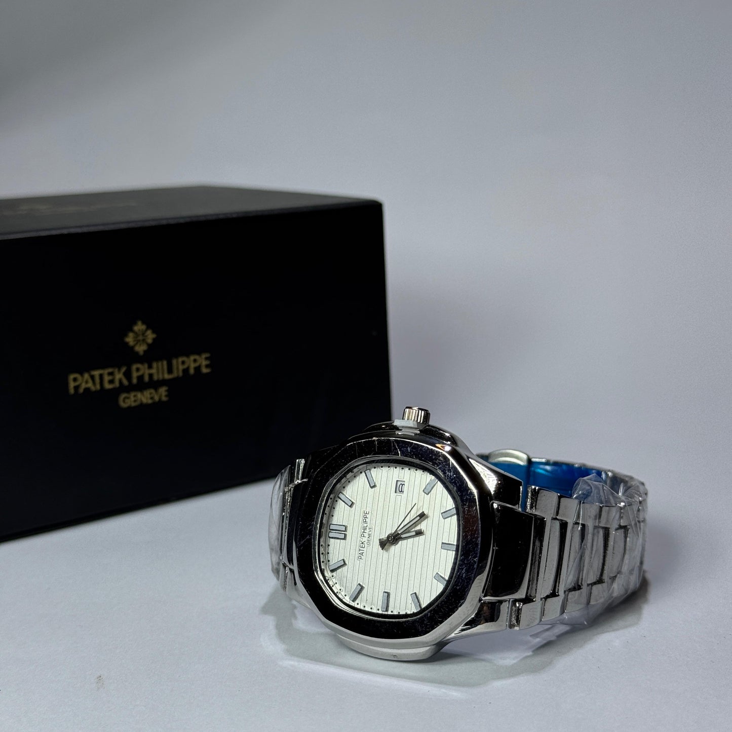 Patek Philippe Geneve (WHITE) & Premium box